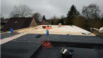 Na brand herbouw S Markt Scholte in de Mussel door Remmerts