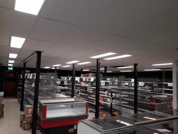 Na brand herbouw S Markt Scholte in de Mussel door Remmerts