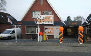 Na brand herbouw S Markt Scholte in de Mussel door Remmerts